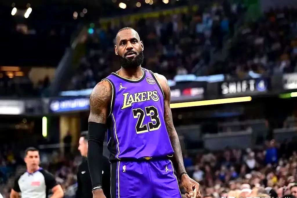 爱游戏-关于湖人不断突破！，詹姆斯连续五场比赛得分超过晋级下一阶段再创辉煌时刻的信息