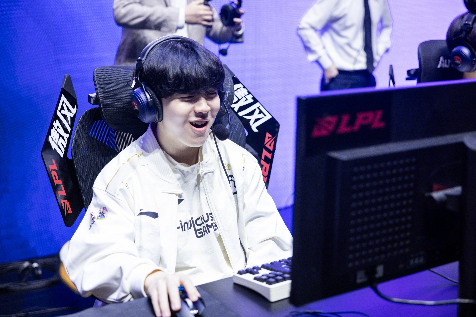 爱游戏-关于Rookie在C9比赛中回归赛场，绝杀引发热议！的信息