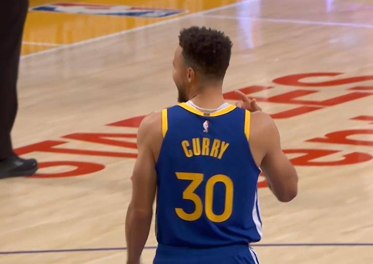 AYX-库里爆冷击败TES，赛事规则更新引爆全场！的简单介绍